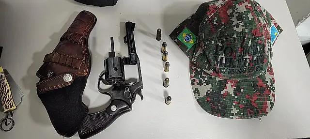 Idoso é preso pela PMA após exibir revólver para amigos em Dourados