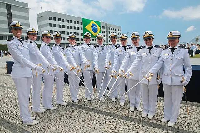 Mulheres poderão concorrer a vagas para formação de fuzileiro naval