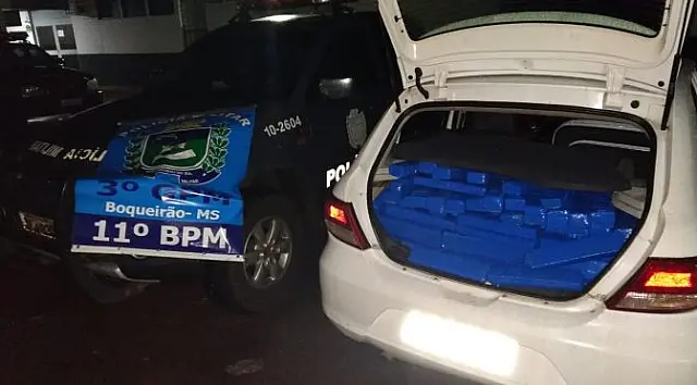 Após perseguição, polícia prende três que tentavam levar 372 tabletes de maconha para Capital