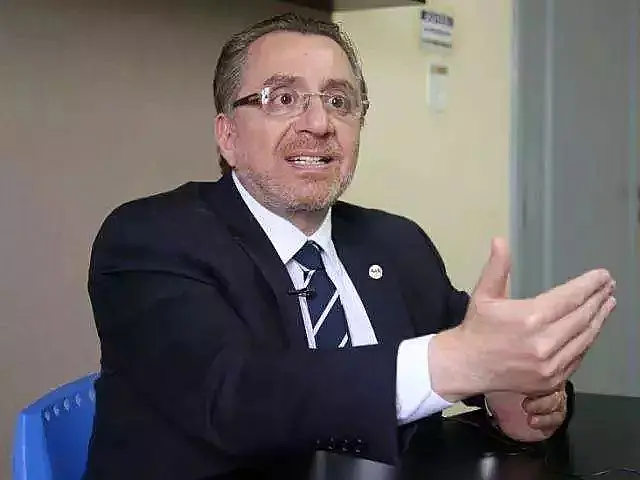 Se Estado manda, municípios terão de "fechar tudo" das 20h às 5h