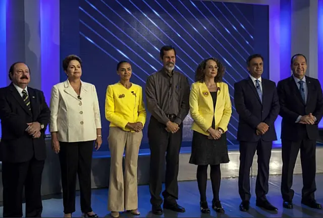 Debate tem choque entre grandes, piadas e falhas de Bonner