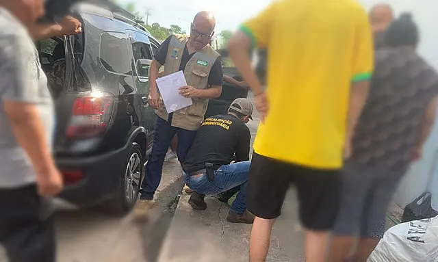 Fiscalização na fronteira com a Bolívia é feita para prevenir gripe aviária em MS