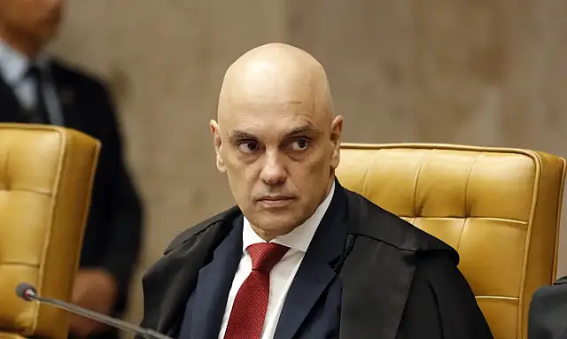Moraes desativa conta pessoal no X um dia após cobrar multa da rede
