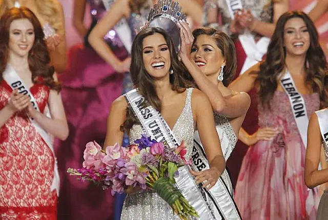 Colombiana Paulina Vega vence Miss Universo