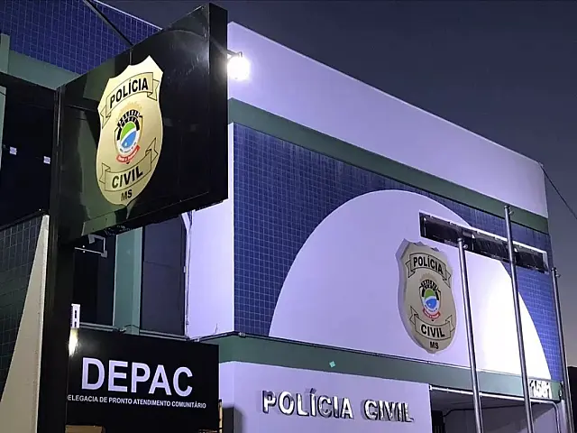 Morador tem casa invadida enquanto dormia e leva tiro no peito