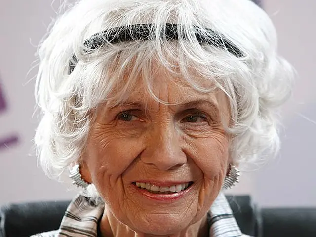 Escritora canadense Alice Munro ganha o prêmio Nobel de Literatura 2013