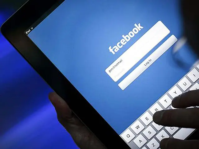 Aplicativo do Facebook vai perder recurso de bate-papo