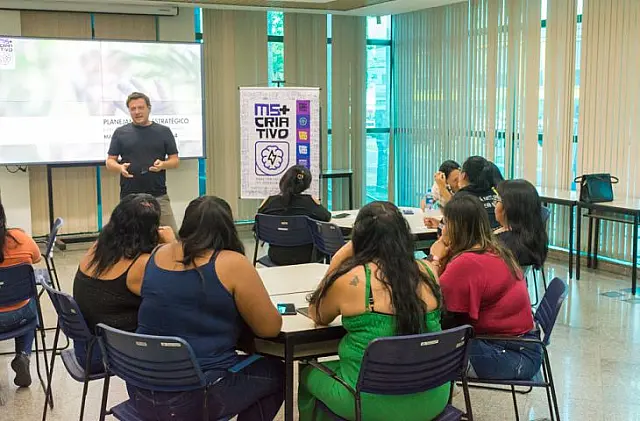 Oficina de planejamento estratégico fortalece economia criativa de mulheres indígenas