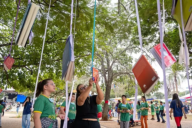 FLIB tem literatura indígena, homenagens e shows nesta quarta