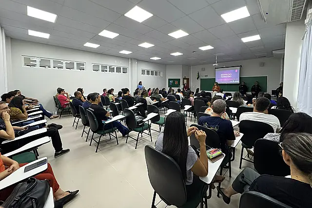 Capacitação prepara profissionais da saúde para acolher vítimas de violência