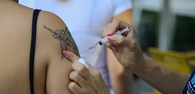 Casos de rinovírus e covid-19 crescem no país, aponta Fiocruz