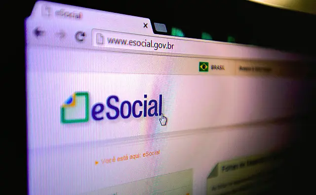 Empregador doméstico tem até hoje para pagar eSocial de dezembro