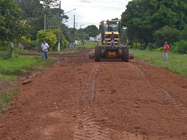 Estradas das aldeias de Aquidauana recebem patrolamento e cascalho