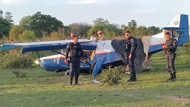 Avião faz pouso forçado em chácara de Bela Vista após pane