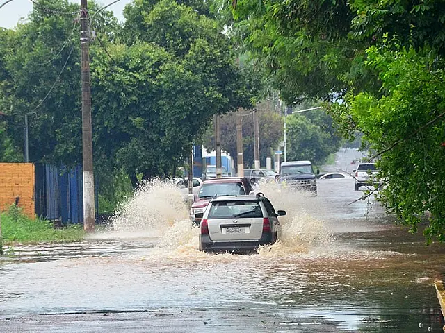 Nível do Rio Aquidauana já chega a quase nove metros e preocupa