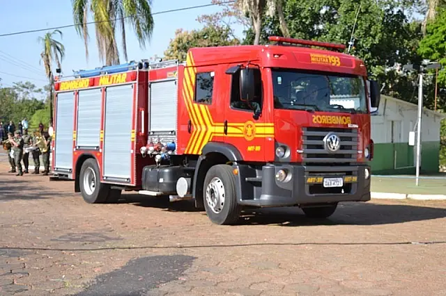 Incêndio em vegetação atinge fazendas na Colônia do Pulador