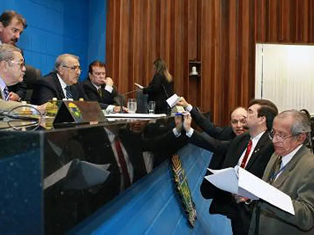 Leis aprovadas no 1º semestre ajudam população de MS no dia a dia