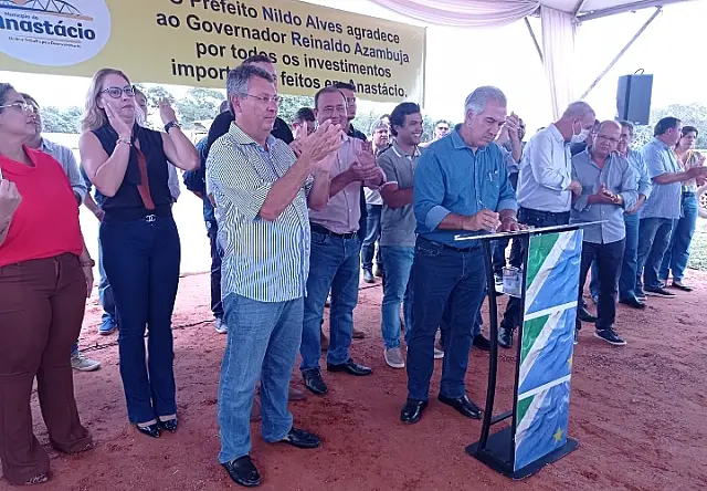 Governador entrega pacote de obras em Anastácio
