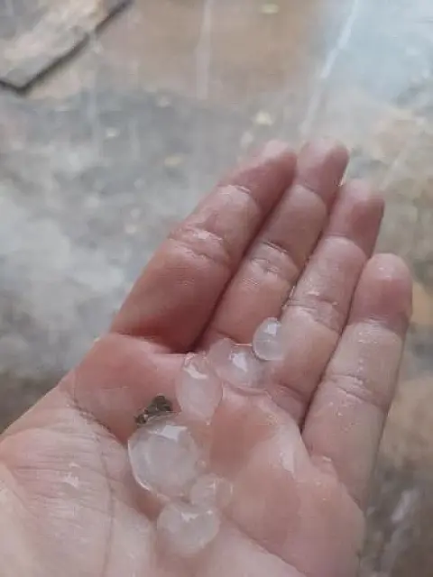 Tempestade com granizo atinge Anastácio e previsão indica mais chuvas na região