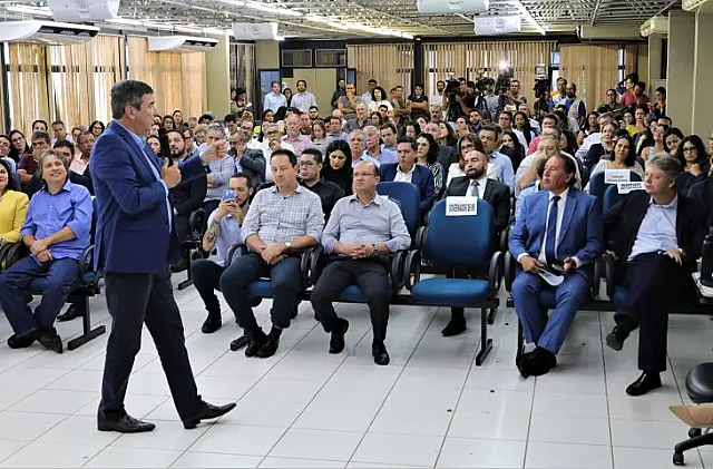 "Voucher Transportador" vai beneficiar mil motoristas com qualificação e custeio da habilitação "D"