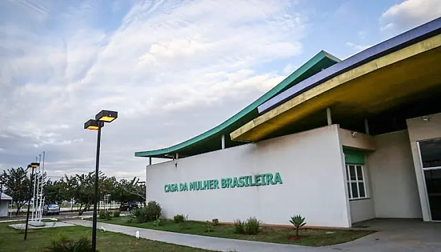Adolescente de 16 anos é abusada por motorista de aplicativo na volta para casa