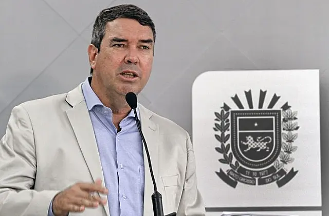 "Nosso foco é a vacina" ressalta Eduardo Riedel na coletiva do Prosseguir