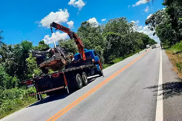 Motorista morre após carro capotar em Bodoquena