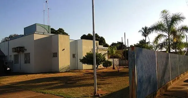 'Seu corno, vai pagar pensão' diz ladrão em bilhete após furto de residência