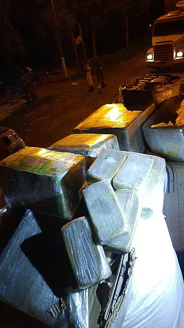 PRF apreende mais de 300 quilos de cocaína em meio a carga de fertilizantes em Anastácio