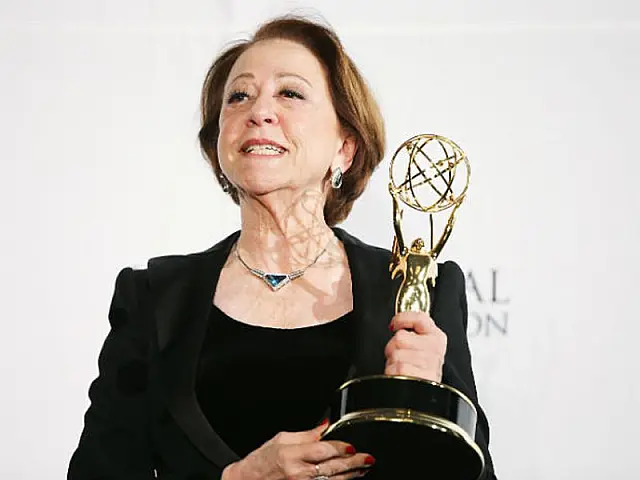 Fernanda Montenegro leva Emmy e agradece diretores de 'Doce de mãe'