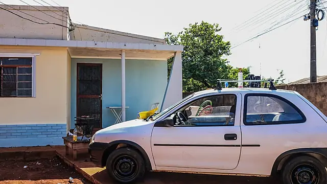 Homem é esfaqueado e namorada é suspeita