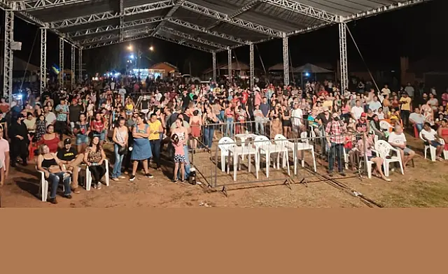 Festival da Canção de Aquidauana leva milhares de pessoas ao Parque de Exposições