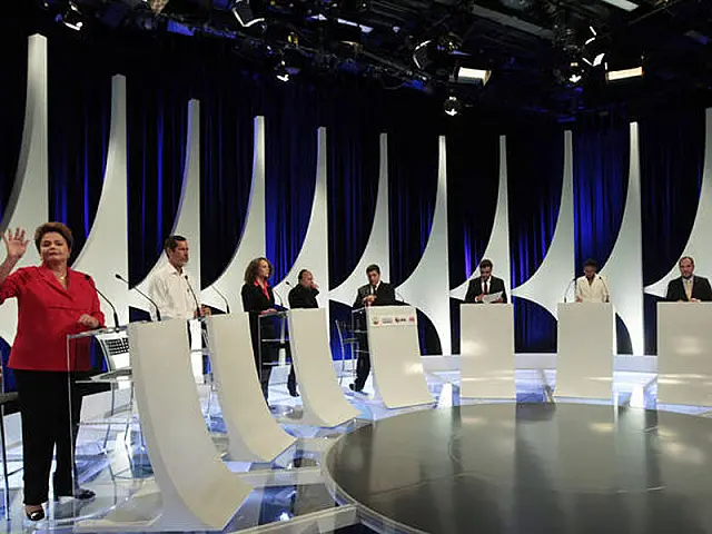 Marina Silva e Dilma Rousseff polarizam debate no SBT