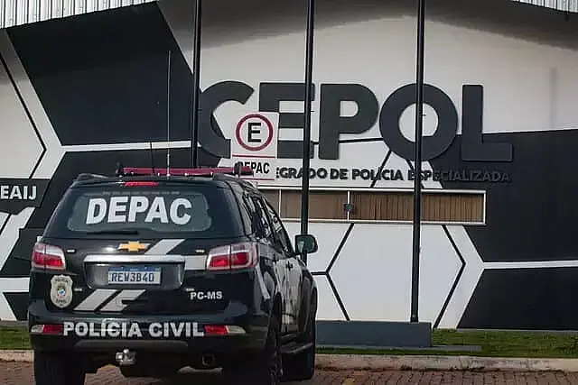 De moto homem morre após atropelar boi