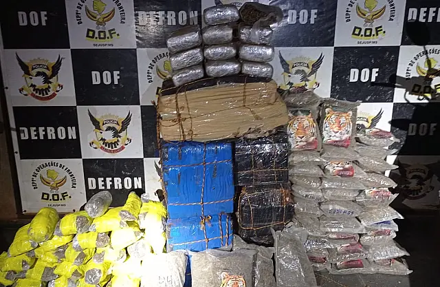 DOF apreende motocicletas com 252 kg de drogas