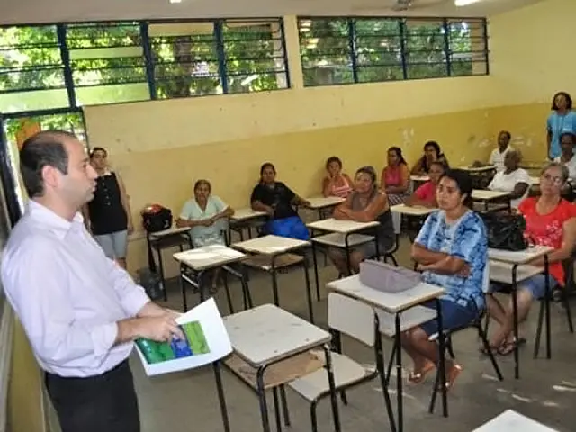 Procon de Aquidauana realiza palestras informativas
