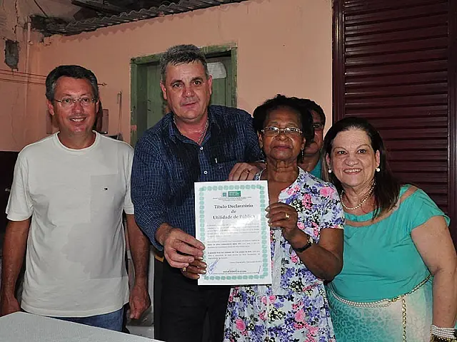 Guerreiro entrega Título de Utilidade Pública ao Clube de Mães de Aquidauana