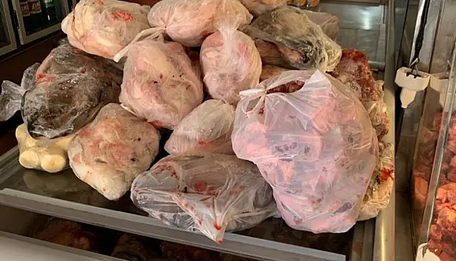 Polícia Civil de Aquidauana flagra carne com moscas em frigorífico clandestino