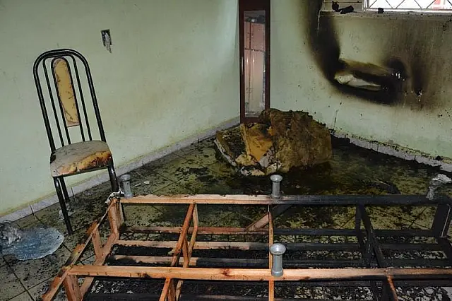 Incêndio destrói quarto no Jardim Independência