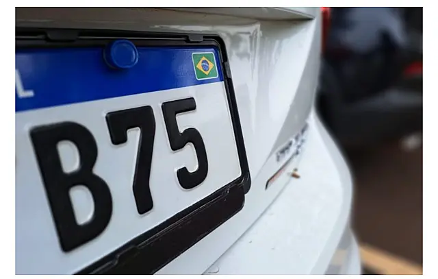 Junho é mês do licenciamento das placas com final 4 e 5