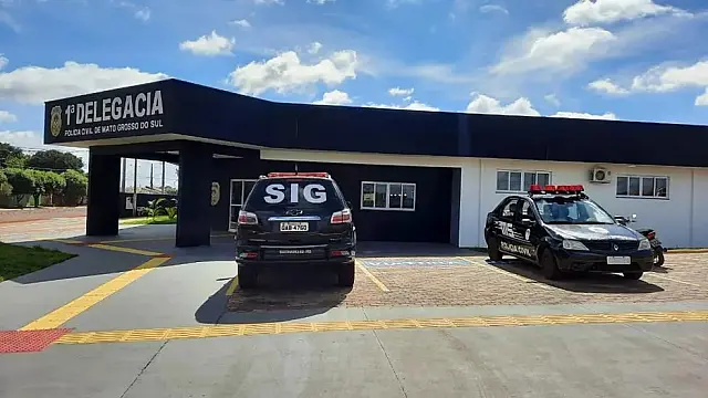 Homem morre afogado em lago de condomínio