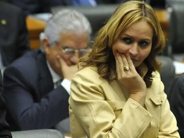 Câmara arquiva processo de cassação do mandato de Jaqueline Roriz