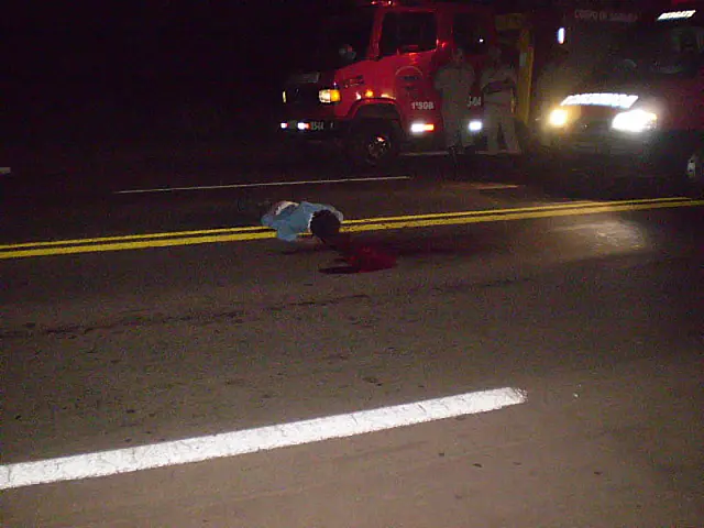 Homem morre atropelado na BR-262