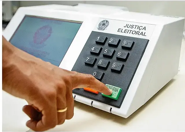 Prazo para solicitar voto em trânsito segue até 18 de agosto