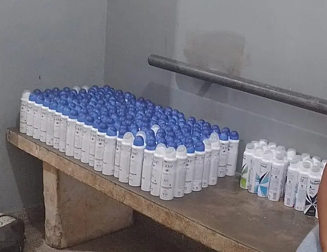 Mulheres são presas com contrabando de antitranspirante em Corumbá