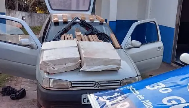 110 kg de maconha é apreendida durante barreira policial