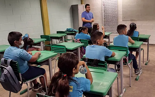 Inscrições para processo seletivo de professores encerram amanhã