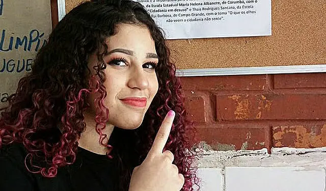 Corumbaense vence concurso de redação e será jovem senadora em Brasília