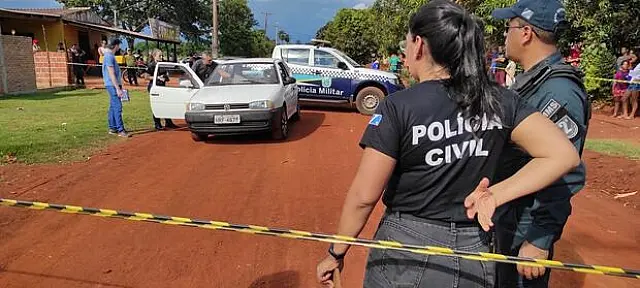 Polícia procura homem que assassinou primo durante almoço de Natal