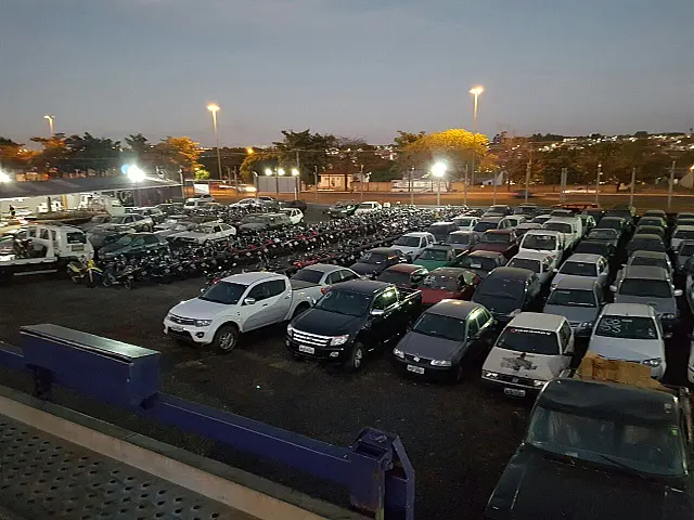 Nos dias 4 e 5 de outubro, PRF leiloa 431 veículos apreendidos